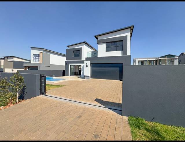 4 BEDROOM HOUSE FOR SALE IN FOUNTAINBROOK ESTATE